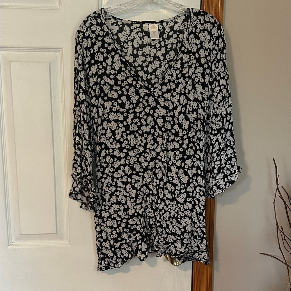 Anne Cole Floral Print Swim Coverup in Black and White